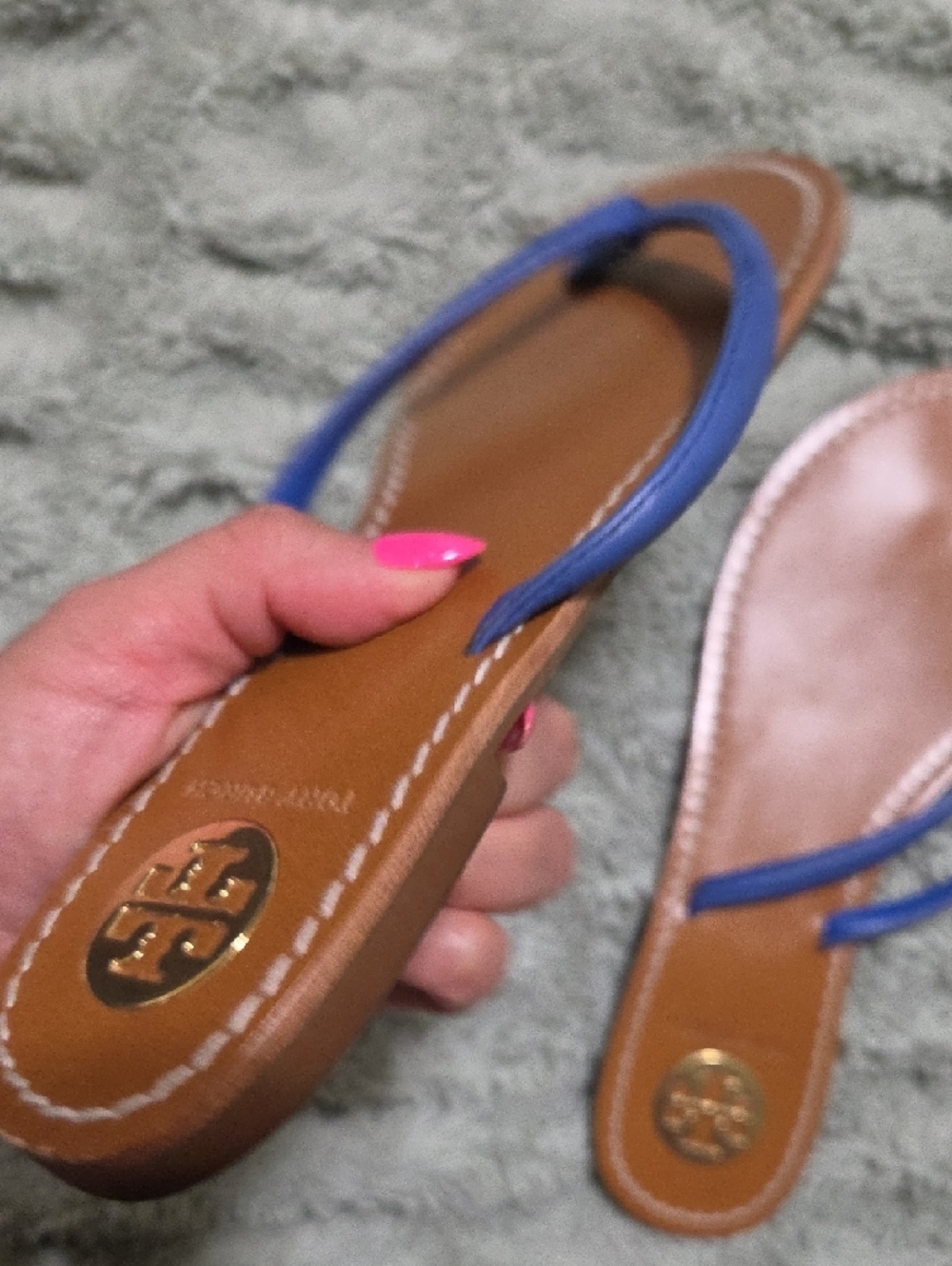 Tory Burch Blue Strap Tan Leather Flip Sandals - Picture 6 of 7